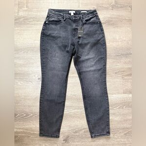 •FOREVER 21+• CURVY SKINNY JEANS